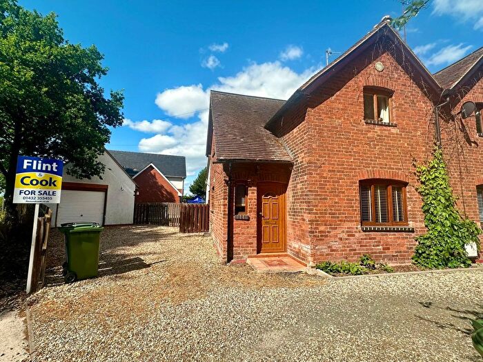 2 Bedroom Semi-Detached House For Sale In Kings Acre Road, Hereford, HR4