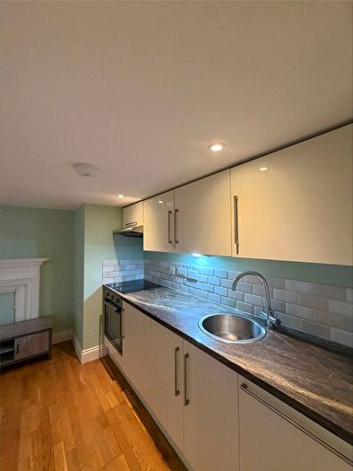 1 Bedroom Flat To Rent In Clarence Road, Windsor, SL4