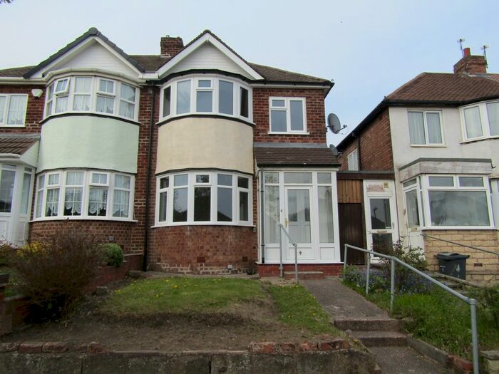 3 Bedroom Semi-Detached House To Rent In Mildenhall Road, Great Barr, Birmingham, B42