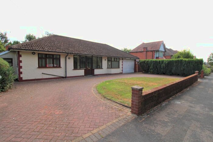 4 Bedroom Detached Bungalow To Rent In Greenland Road, Selly Park, B29