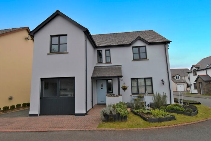 4 Bedroom Detached House For Sale In Brook Meadows, Sageston, SA70