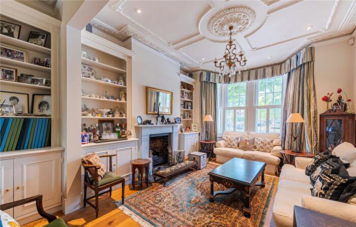 5 Bedroom Terraced House For Sale In Worfield Street, London, SW11