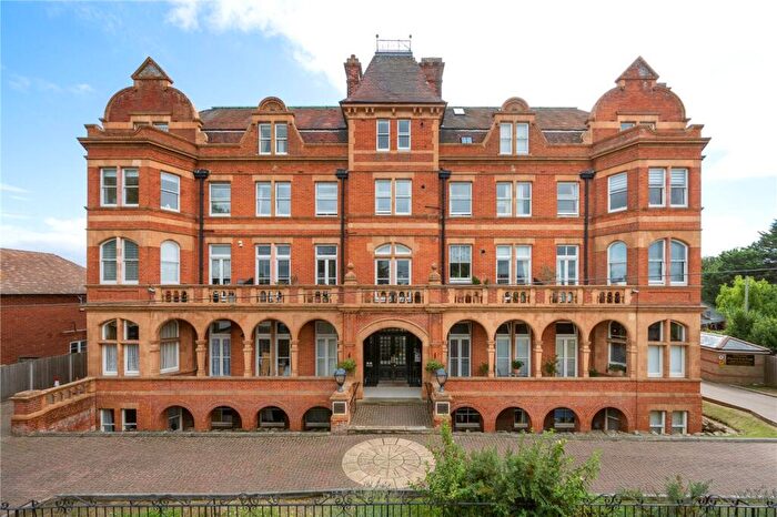 2 Bedroom Apartment For Sale In Station Road, Herne Bay, Kent, CT6