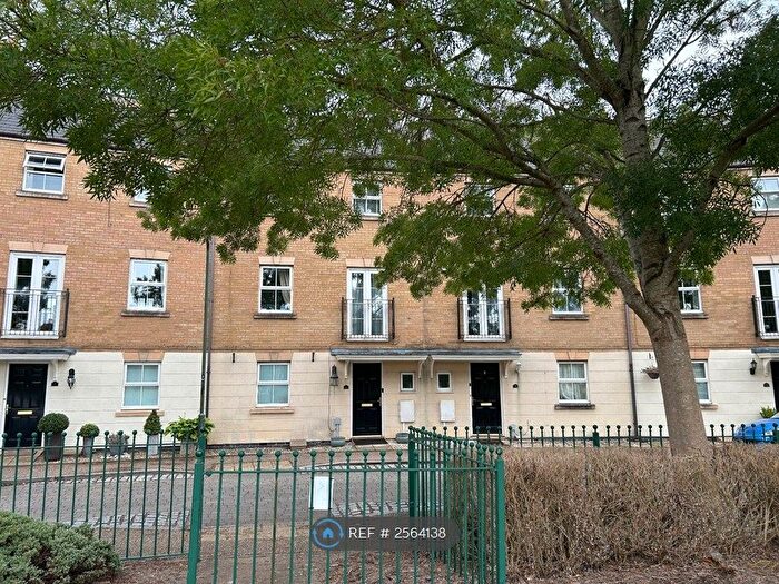 4 Bedroom Terraced House To Rent In Allington Circle, Kingsmead, Milton Keynes, MK4