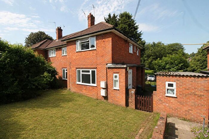 2 Bedroom Maisonette To Rent In New Road, High Wycombe, HP12