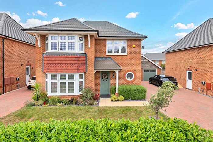 3 Bedroom Detached House For Sale In Hampshire Road, Royston, SG8