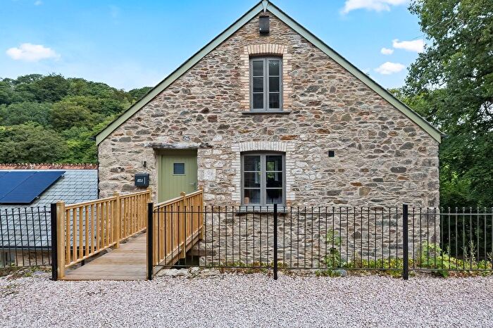2 Bedroom Maisonette For Sale In Loughtor Mill, Newnham, Plympton, PL7