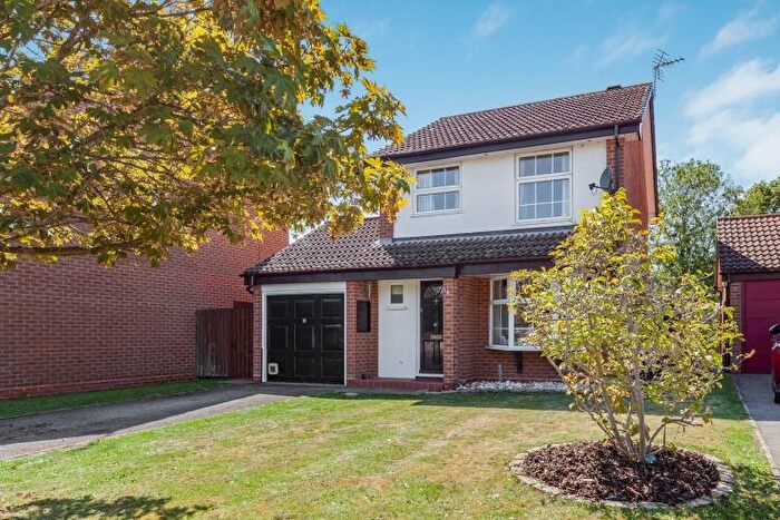 3 Bedroom Detached House To Rent In Rivy Close, Abingdon, OX14