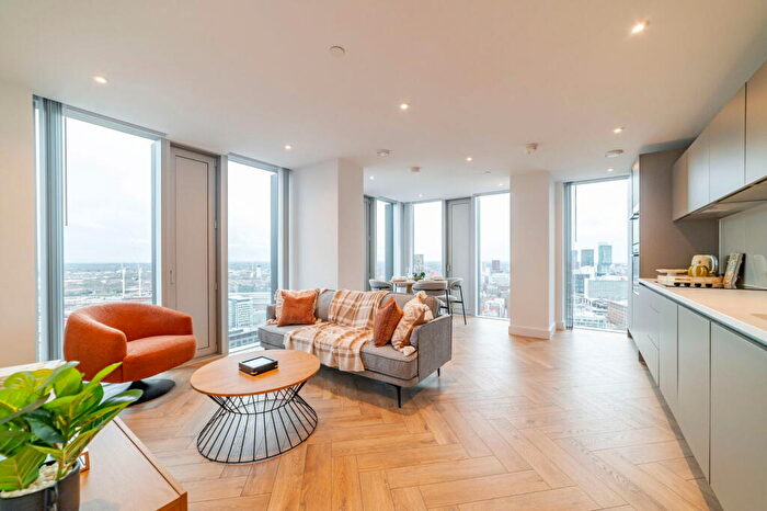 2 Bedroom Apartment To Rent In One Port Street, Manchester, M1