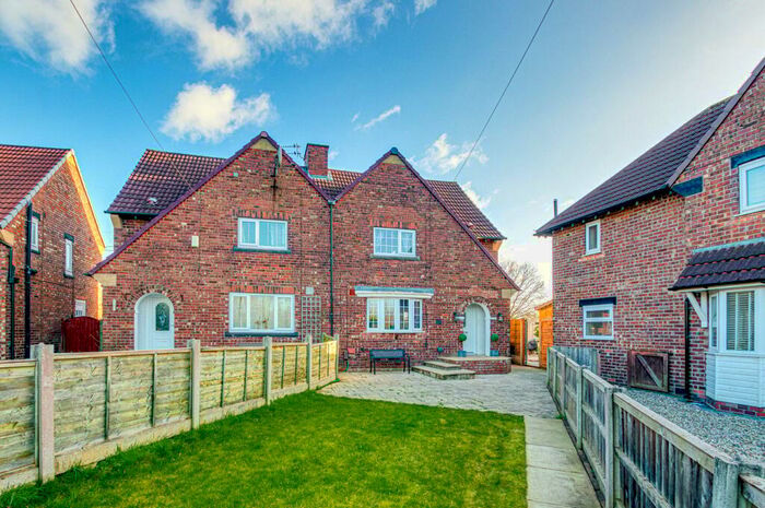 3 Bedroom Semi-Detached House For Sale In Ackers Lane, Carrington, Manchester, M31