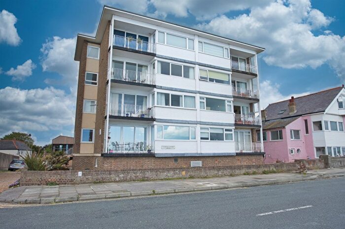 2 Bedroom Flat For Sale In The Marina, Deal, Kent, CT14