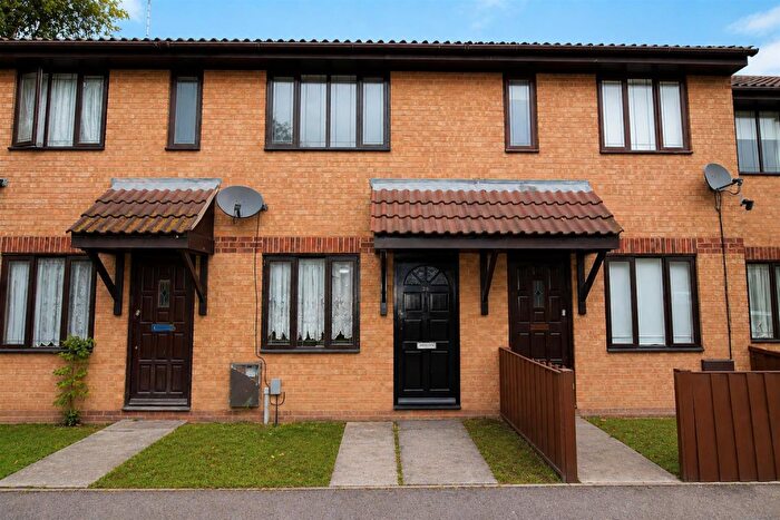 2 Bedroom Terraced House To Rent In Sycamore Close, Tilbury, RM18