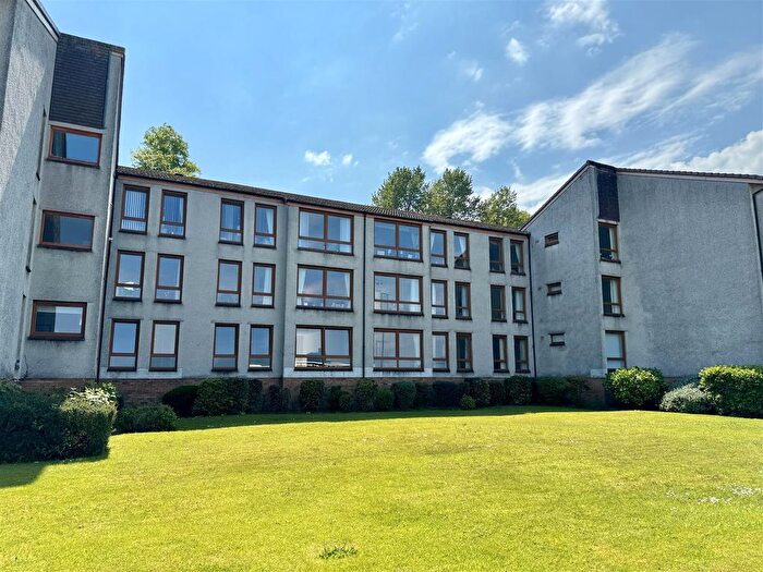2 Bedroom Flat For Sale In Balmoral Place, Cloch Road, Gourock, PA19