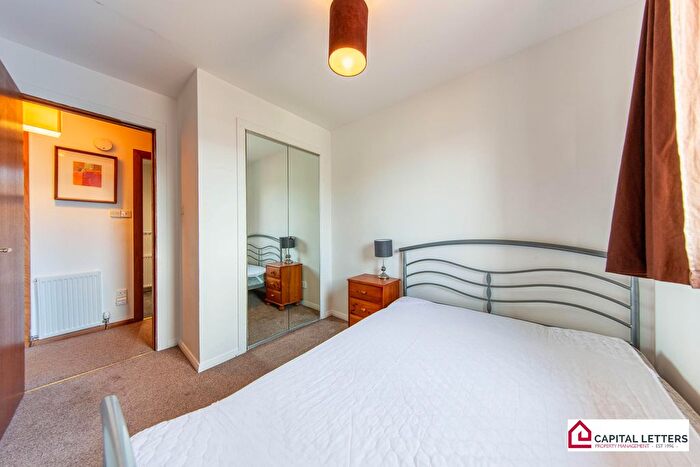 2 Bedroom Flat To Rent In Gairn Mews, Aberdeen, AB10