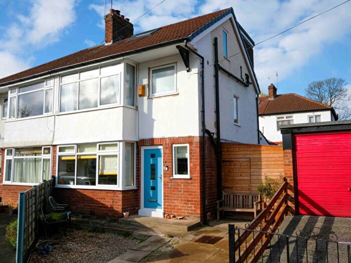 4 Bedroom Semi Detached House For Sale In Green Crescent, Leeds, LS6