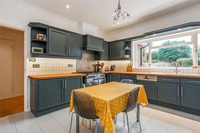 3 Bedroom Bungalow For Sale In Cherry Orchard, Tenterden, Kent, TN30