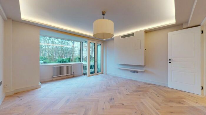 2 Bedroom Flat To Rent In Hyde Park Square, London, W2