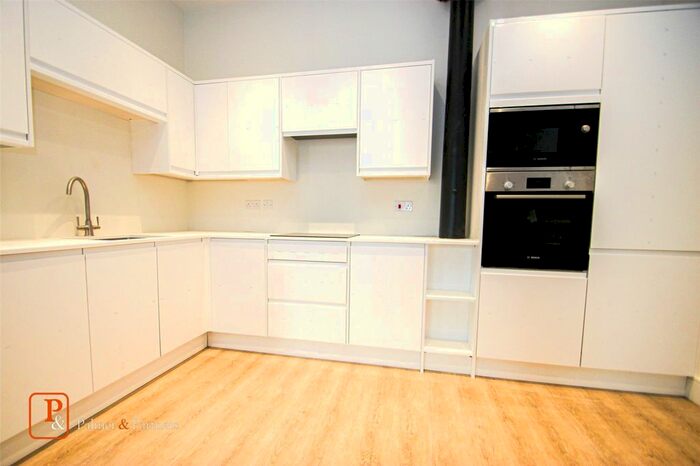 1 Bedroom Flat To Rent In Maponite Buildings, Hawkins Road, Colchester, Essex, CO2