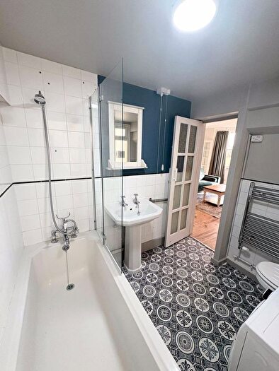 1 Bedroom Terraced House To Rent In Wilbury Road, Hove, BN3