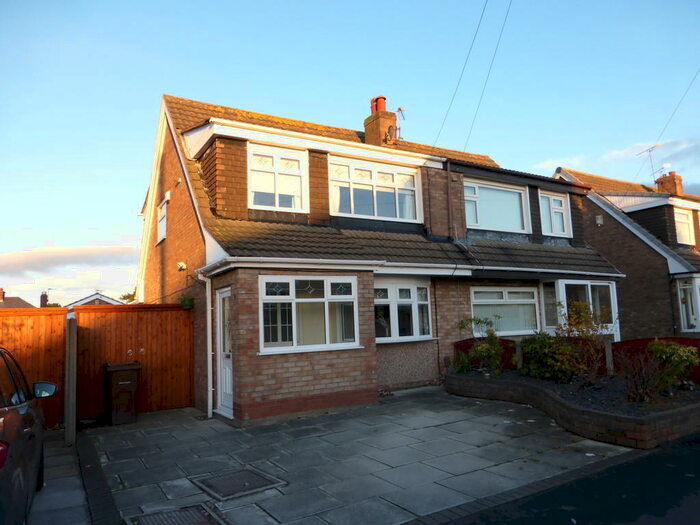 3 Bedroom Semi-Detached House To Rent In Lowther Avenue, Maghull, L31