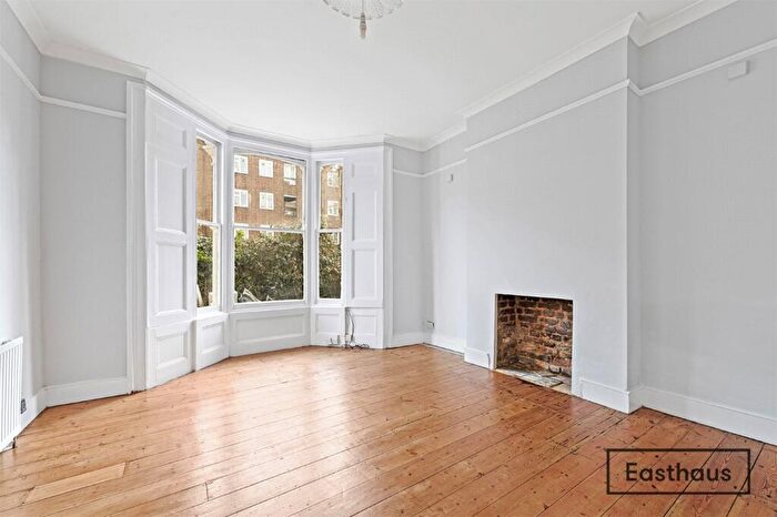 2 Bedroom Apartment To Rent In Lorne Road, Finsbury Park, London, N4