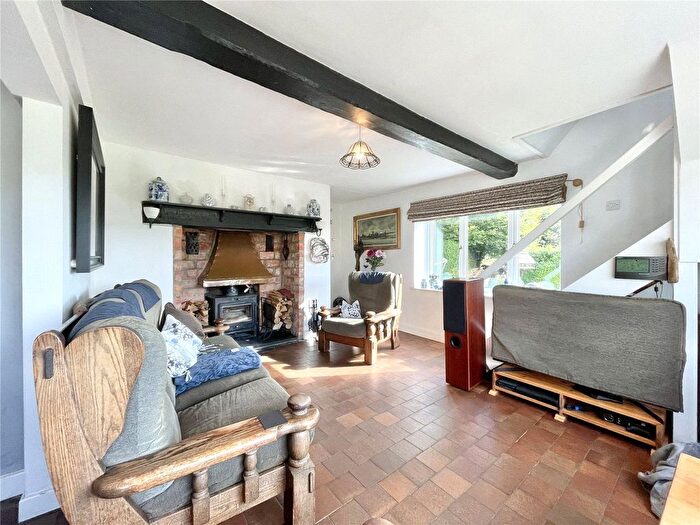 4 Bedroom Detached House For Sale In Llanfyllin, Powys, SY22 - Photo 2