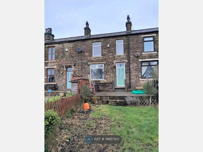 2 Bedroom Terraced House To Rent In Moor View, Bradford, BD4