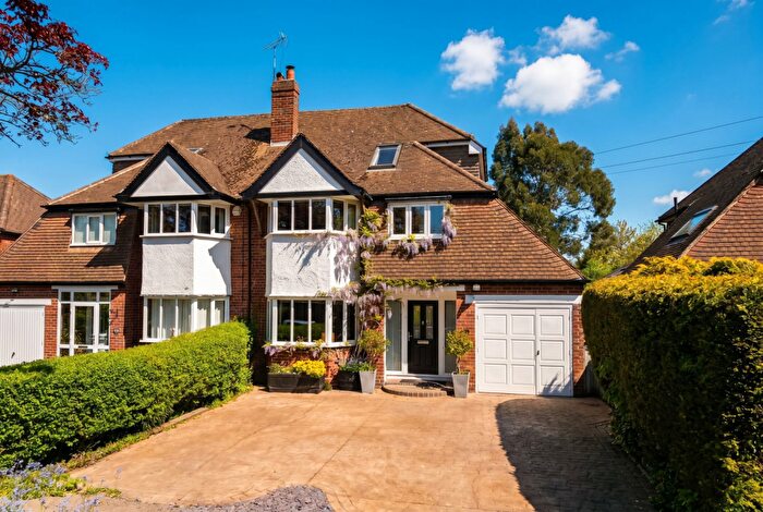 5 Bedroom Semi-Detached House For Sale In Kingslea Road, Solihull, B91