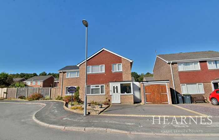 4 Bedroom Detached House For Sale In Fitzpain Close, West Parley, Ferndown, BH22