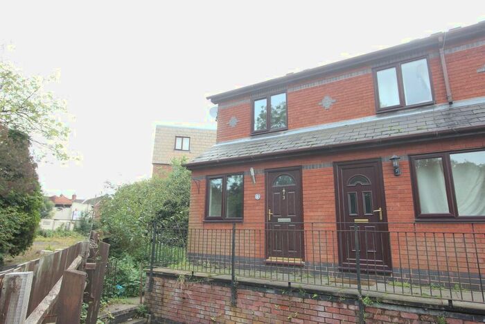 2 Bedroom Town House To Rent In Stapleton Lane, Barwell, Leicester, LE9