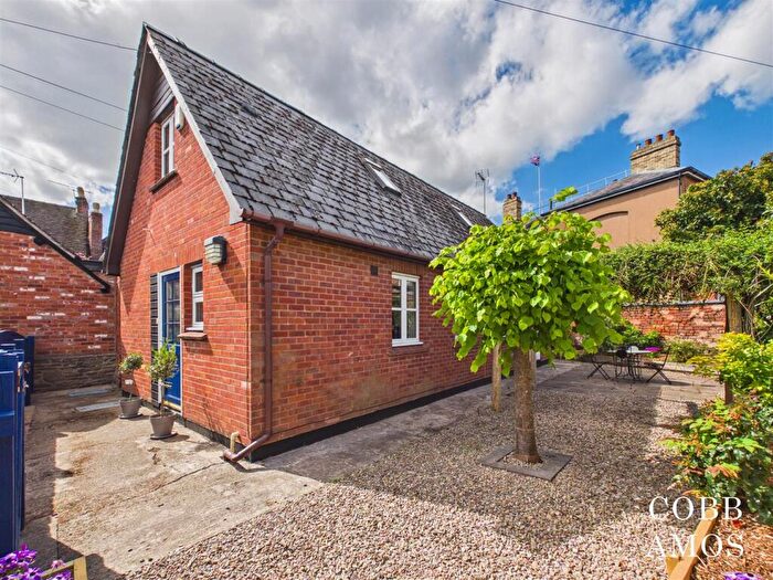 2 Bedroom Detached House For Sale In Etnam Street, Leominster, HR6