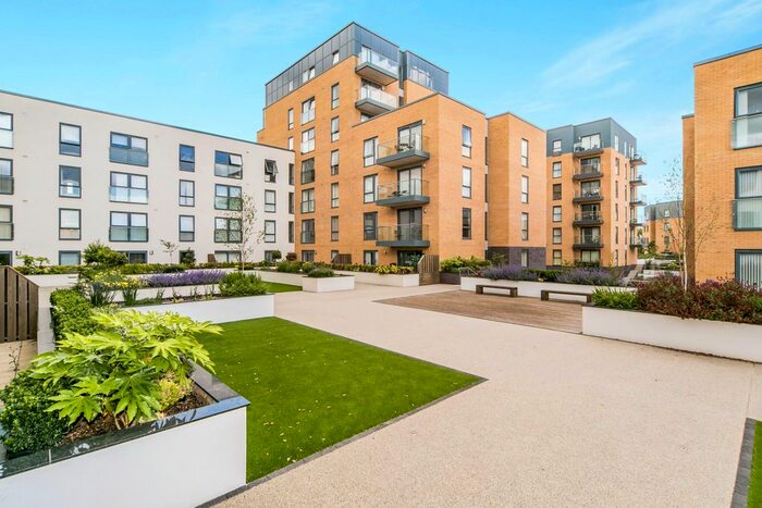 1 Bedroom Flat To Rent In Nightingale House, Drake Way, Reading, RG2