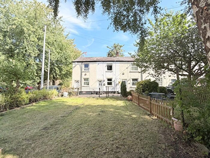 2 Bedroom Terraced House To Rent In Thomas Street, Compstall, Stockport, SK6