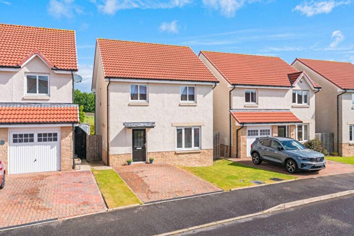 3 Bedroom Property For Sale In Templar Crescent, Kirkliston, EH29