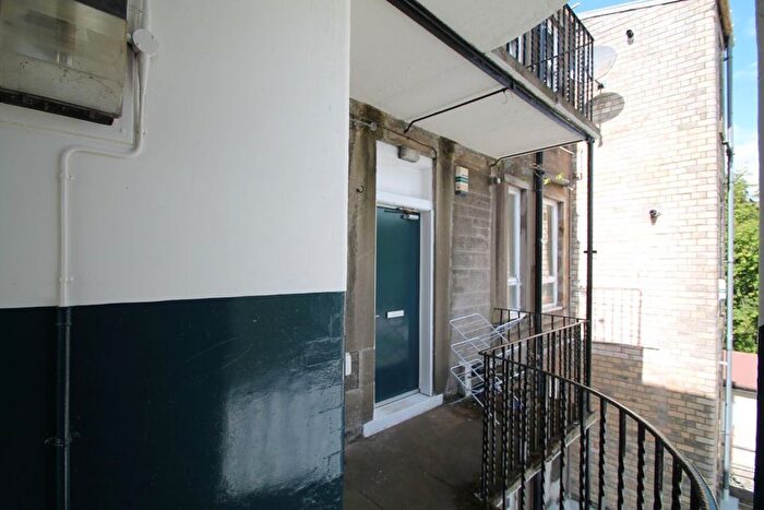 5 Bedroom Flat To Rent In North George Street, Dundee, DD3