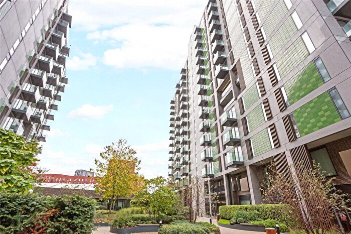 2 Bedroom Flat To Rent In Bury Street, Salford, M3