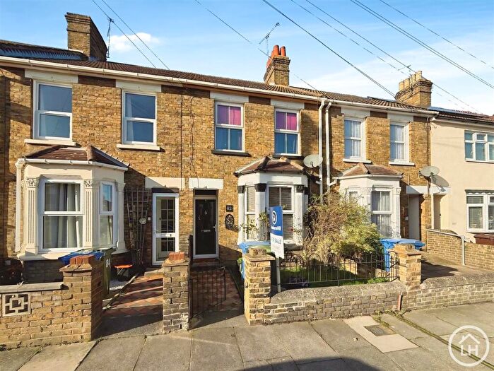 3 Bedroom Terraced House For Sale In Rock Road, Sittingbourne, ME10