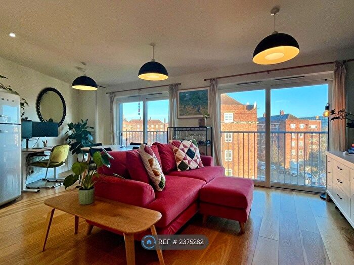 1 Bedroom Flat To Rent In Cresset Road, London, E9