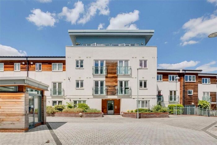 1 Bedroom Flat To Rent In Stane Grove, London, SW9