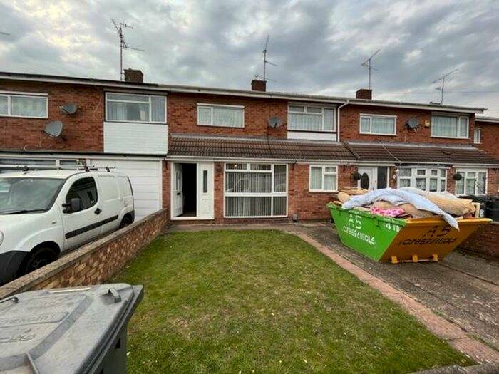 4 Bedroom Terraced House To Rent In Bodmin Road, Luton, Bedfordshire, LU4