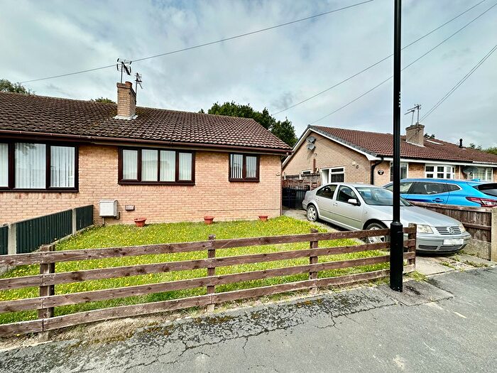 2 Bedroom Semi-detached Bungalow For Sale In Measham Drive, Stainforth, Doncaster, DN7