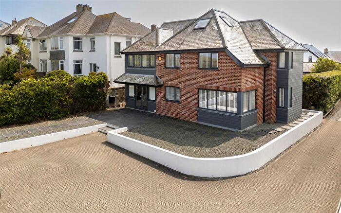 4 Bedroom Detached House For Sale In Pentire Road, Newquay, TR7