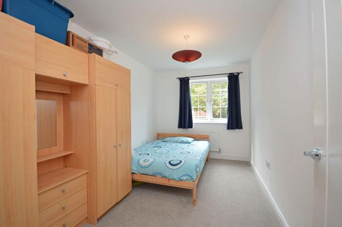 2 Bedroom Flat For Sale In Colonel Drive, Folkestone, CT20