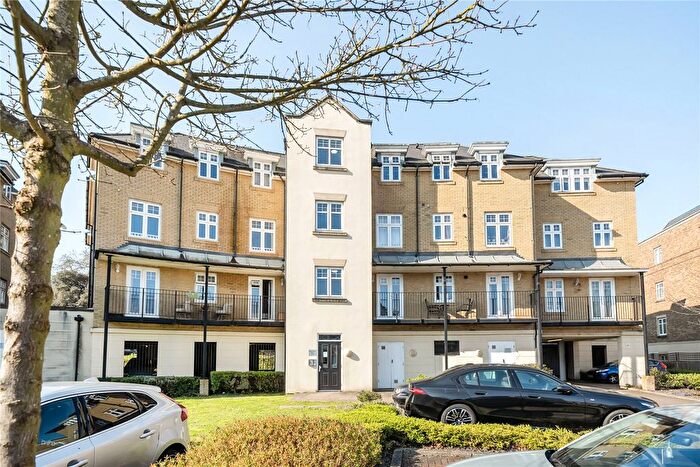 2 Bedroom Flat For Sale In Mackintosh Street, Bromley, BR2