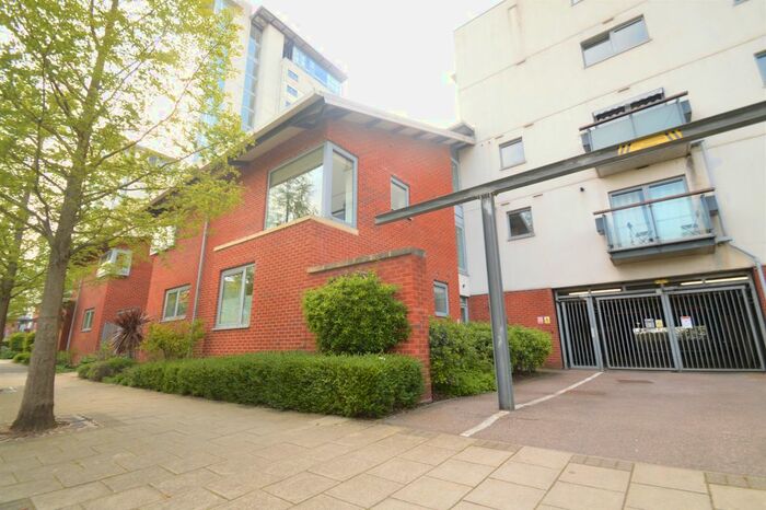 1 Bedroom Flat To Rent In Cumberland House, London, SE28