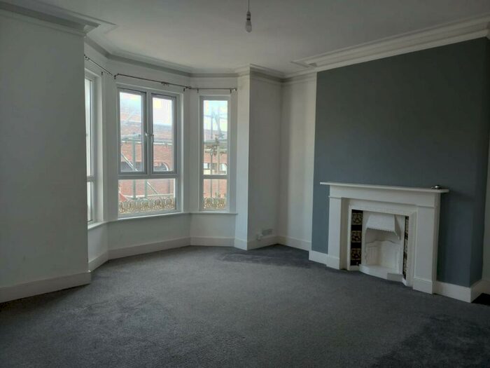 4 Bedroom Flat To Rent In Manor Road, Folkestone, CT20
