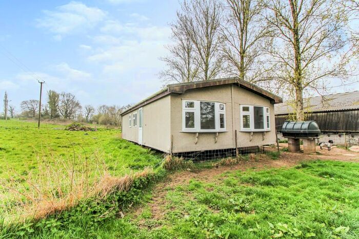 2 Bedroom Mobile/park Home To Rent In Back Lane, Chetnole, Sherborne, Dorset, DT9