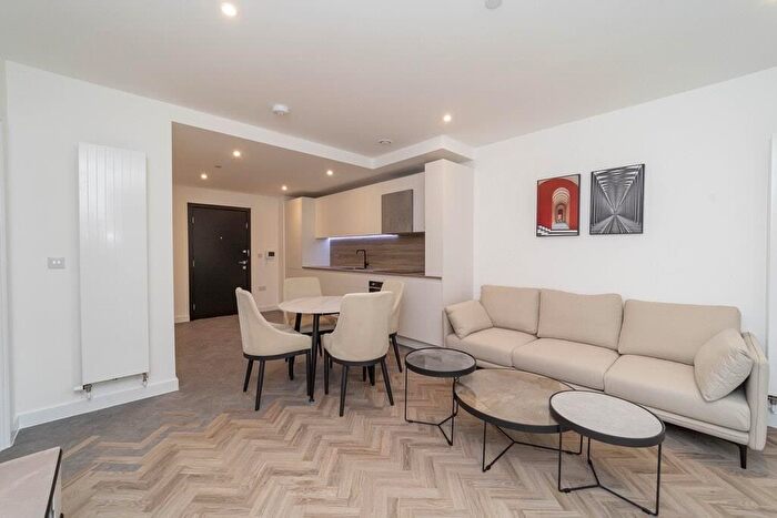 1 Bedroom Flat To Rent In Newnton Close, London, N4