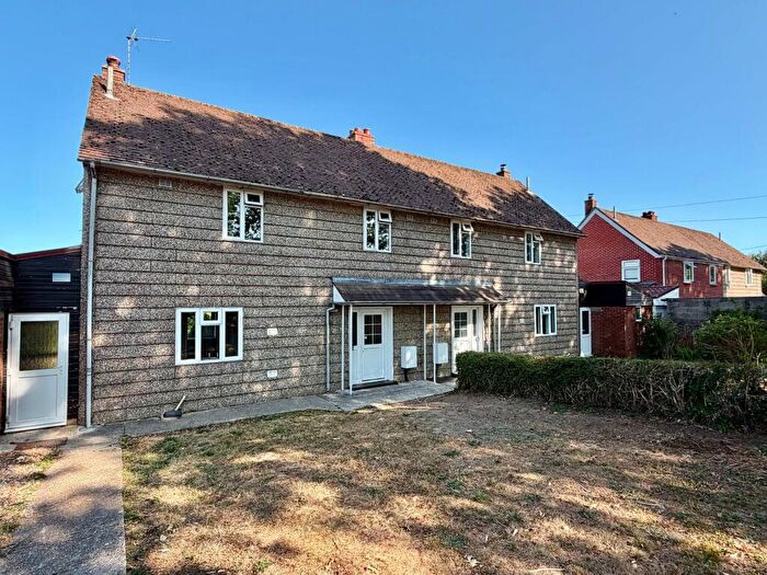3 Bedroom Semi-Detached House To Rent In Winecross Cottages, Trampers Lane, North Boarhunt, Fareham, PO17