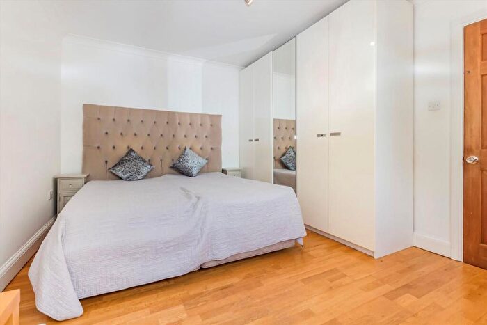 1 Bedroom Flat To Rent In Coombe Lane West, Kingston, KT2